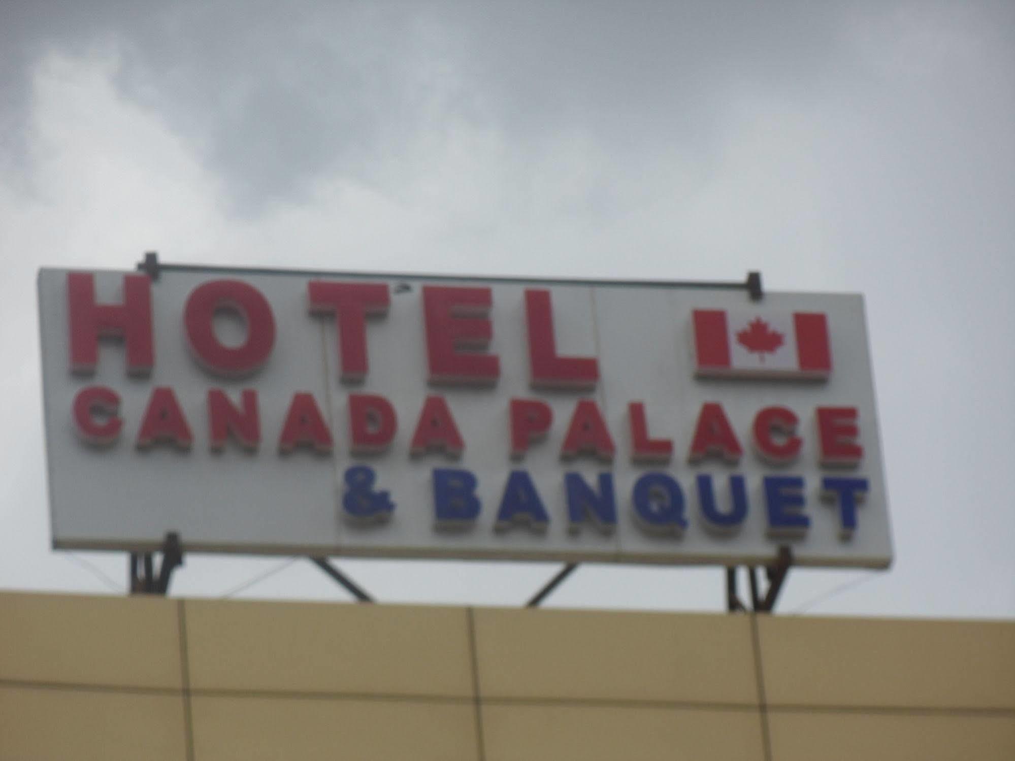Hotel Canada Palace Watuwa Exterior foto